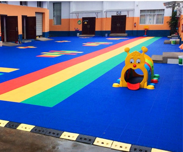 滨海幼儿园悬浮拼装地板